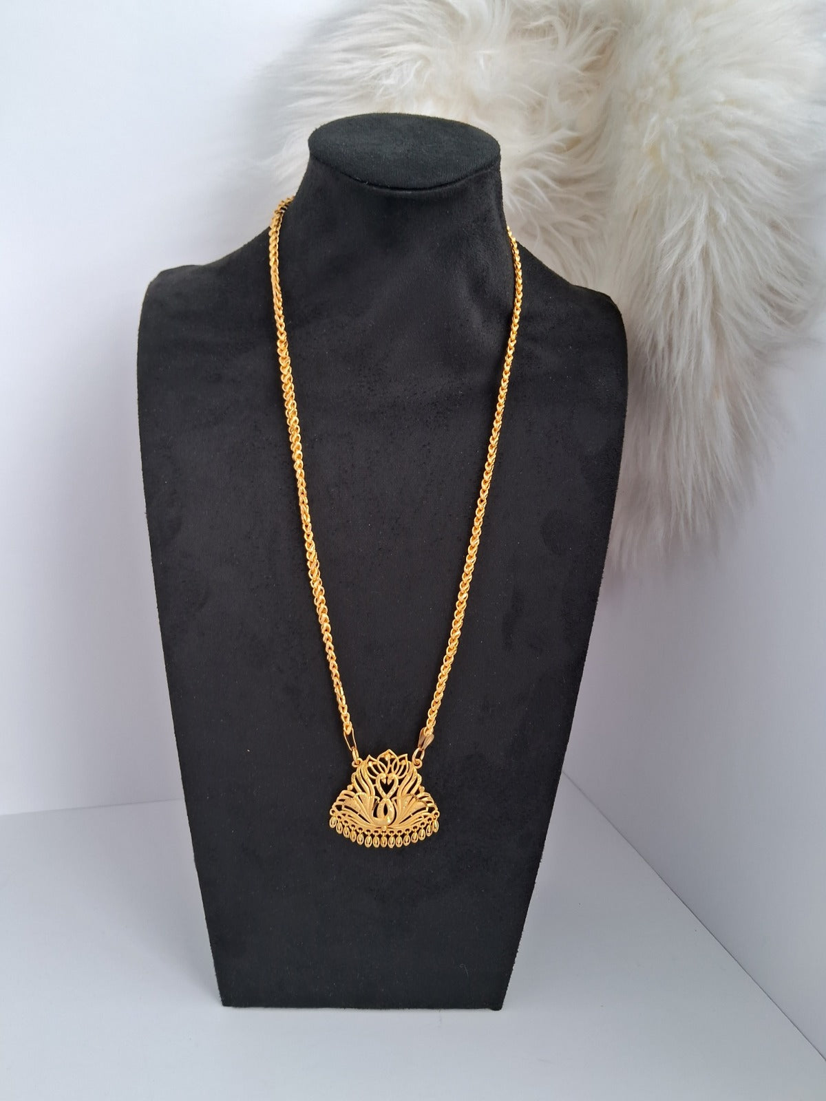 Gold Necklaces